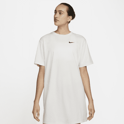 Nike Sportswear Swoosh Women's Short-Sleeve Dress. Nike MY